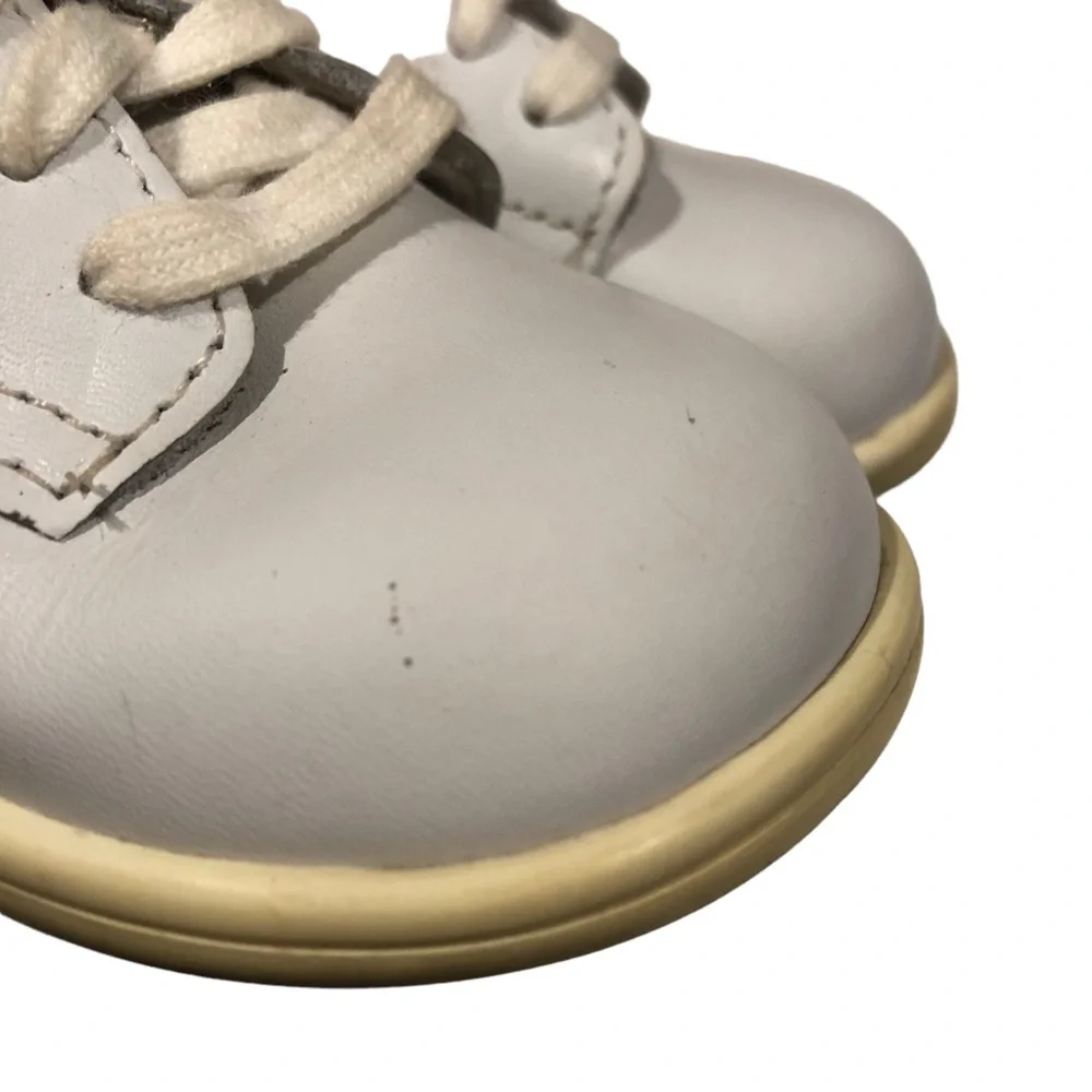 White Leather Foot Mates Size 3